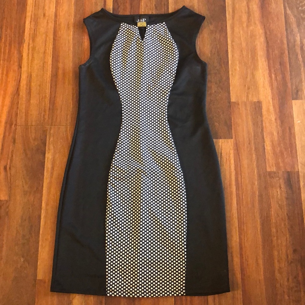 Extremely flattering Dress